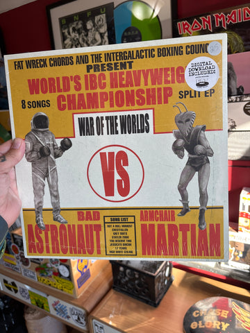 Bad Astronaut/Armchair Martian-War of the worlds black vinyl LP